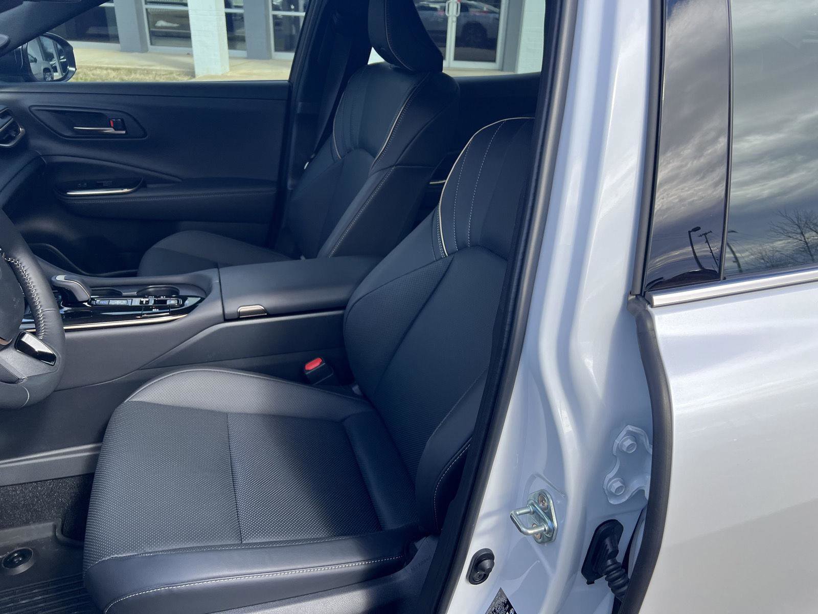 Used 2026 Toyota Crown Limited image 10