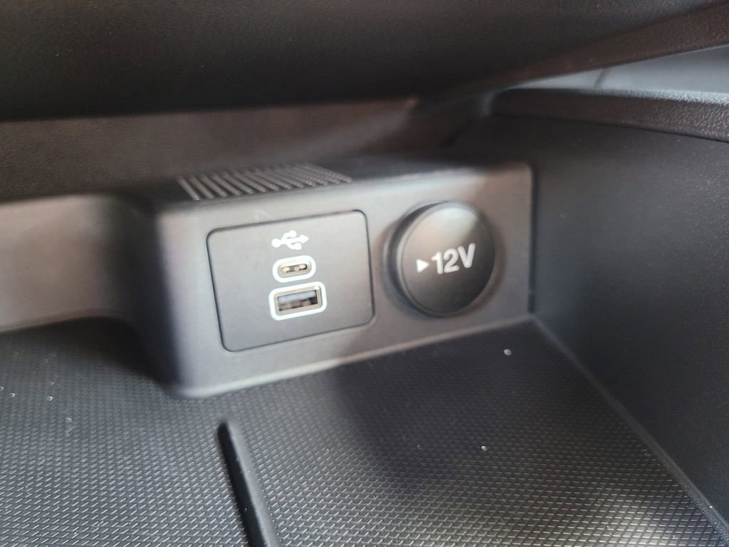 Certified 2026 Ford Escape SE image 24