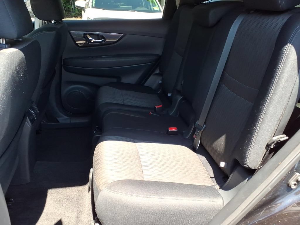 Used 2019 Nissan Rogue SV w/ Premium Package AWD/4WD image 26