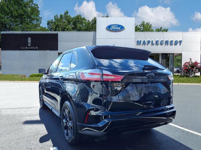 Certified 2022 Ford Edge SE w/ Black Appearance Package image 3