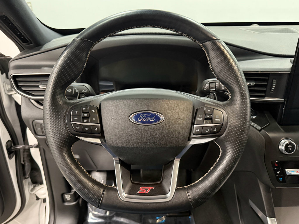 Certified 2020 Ford Explorer ST w/ Premium Technology Package image 17