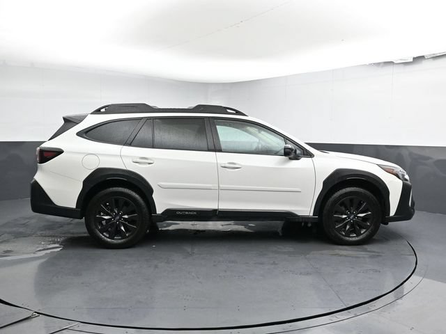 Used 2025 Subaru Outback Onyx Edition XT AWD/4WD image 8