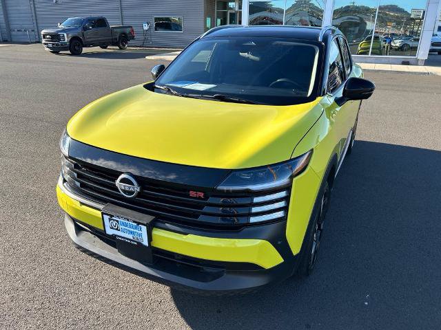 Used 2025 Nissan Kicks SR FWD image 14