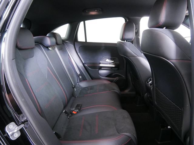 Used 2023 Mercedes-Benz GLA 250 4MATIC image 16