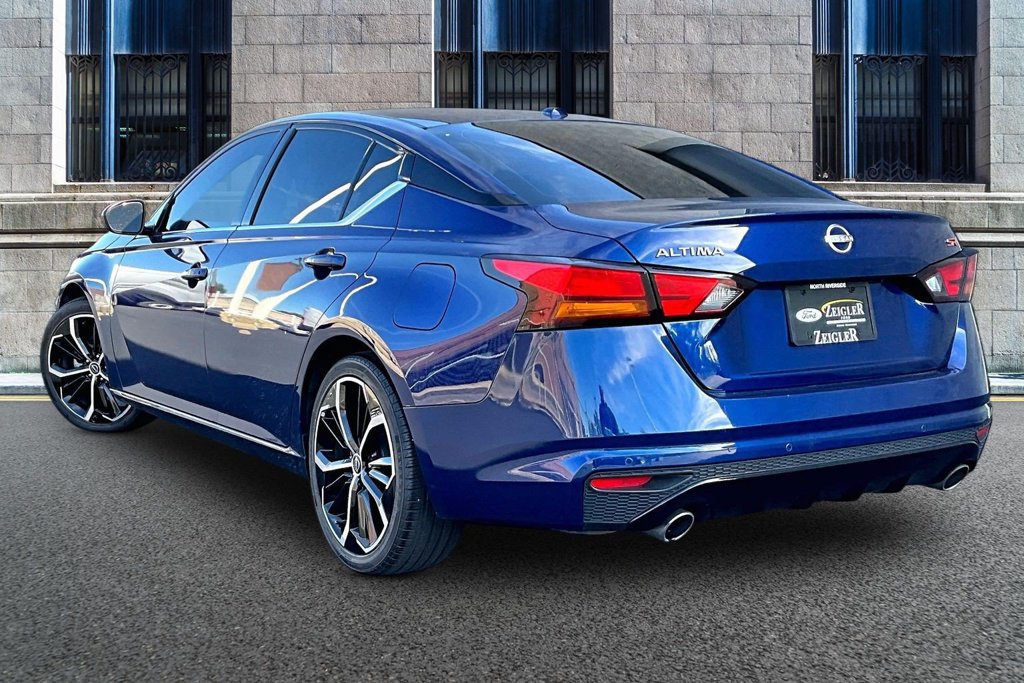Used 2023 Nissan Altima 2.5 SR FWD image 10