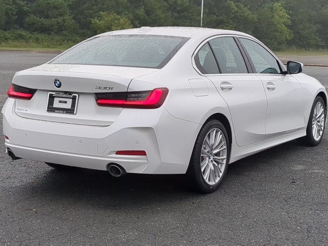 Used 2024 BMW 330i Sedan RWD image 4