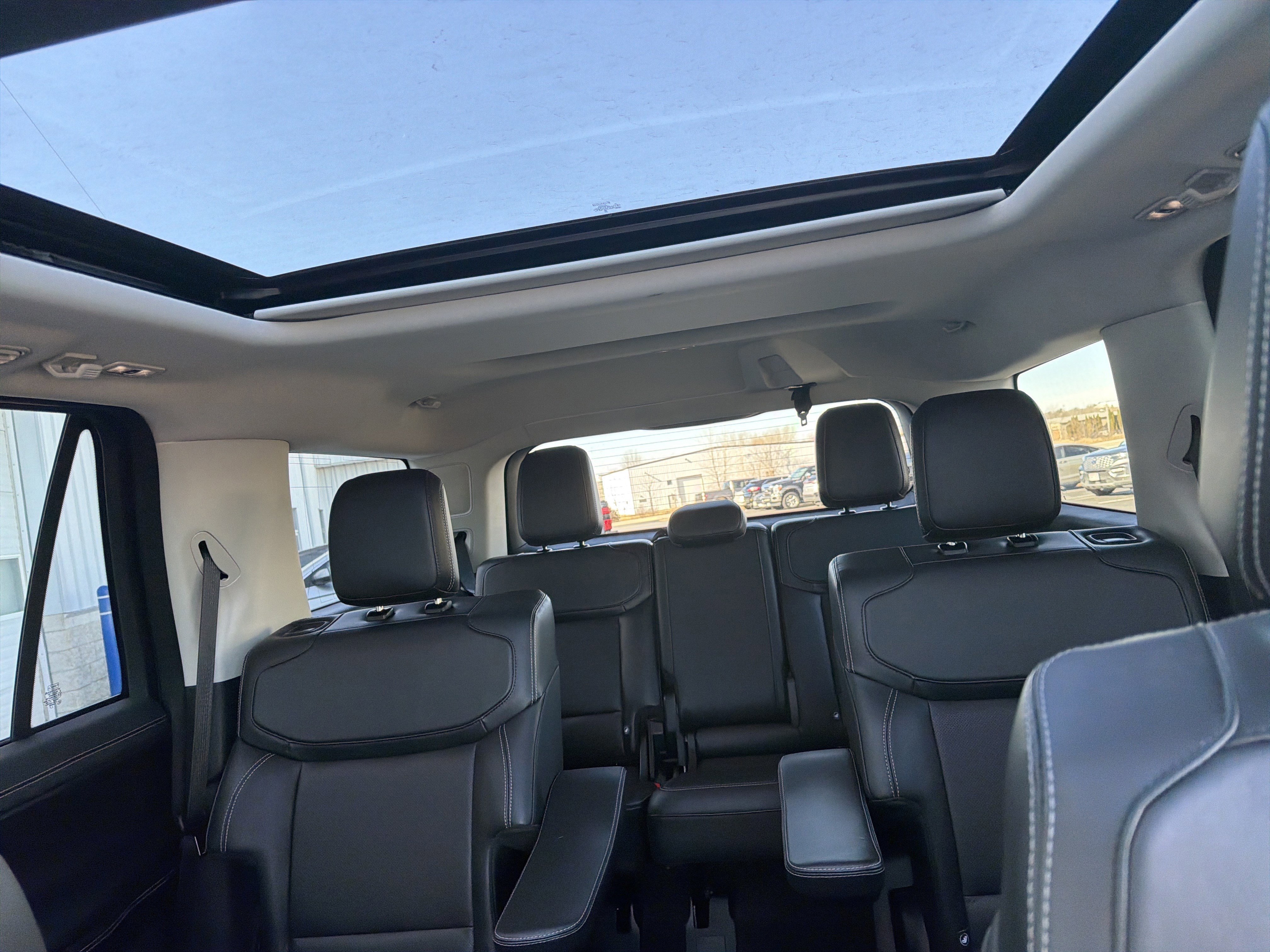 Certified 2025 Ford Expedition Platinum image 58