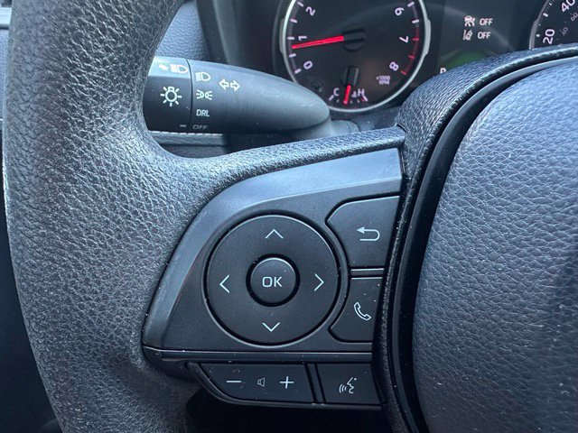 Used 2019 Toyota RAV4 LE FWD image 15
