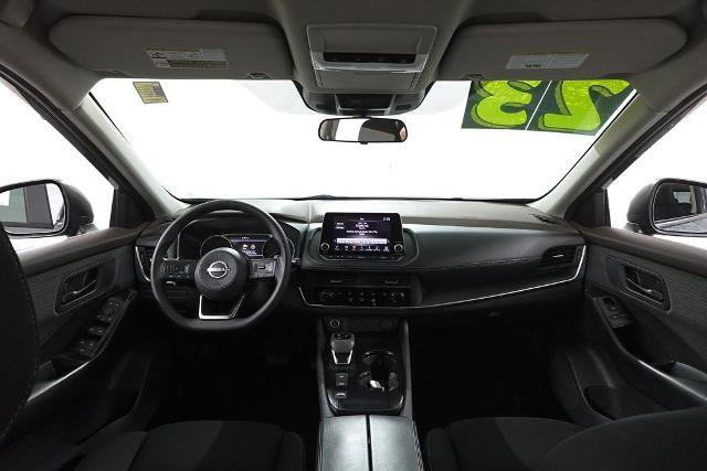 Used 2023 Nissan Rogue S image 7