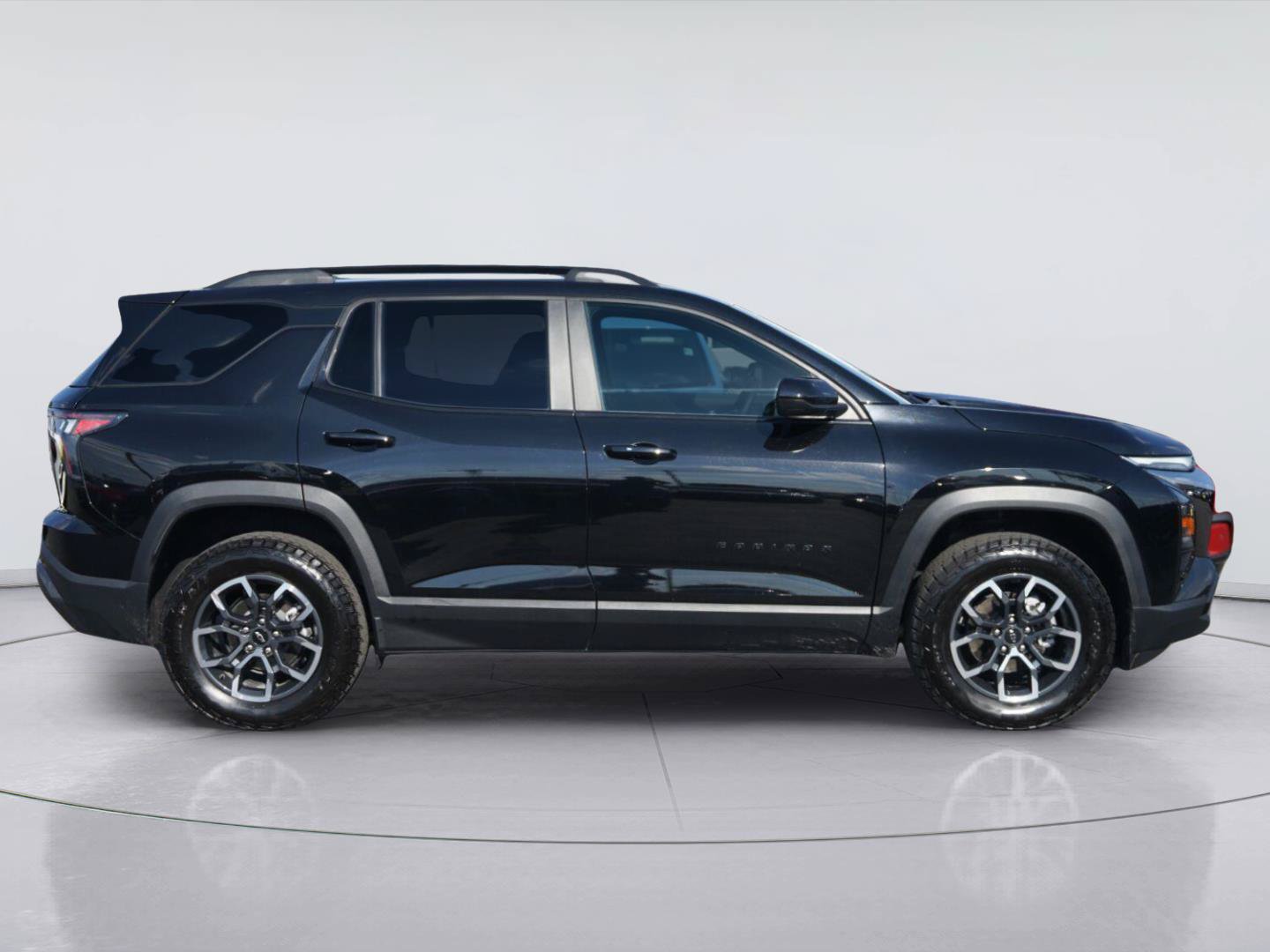 Used 2025 Chevrolet Equinox ACTIV FWD image 5