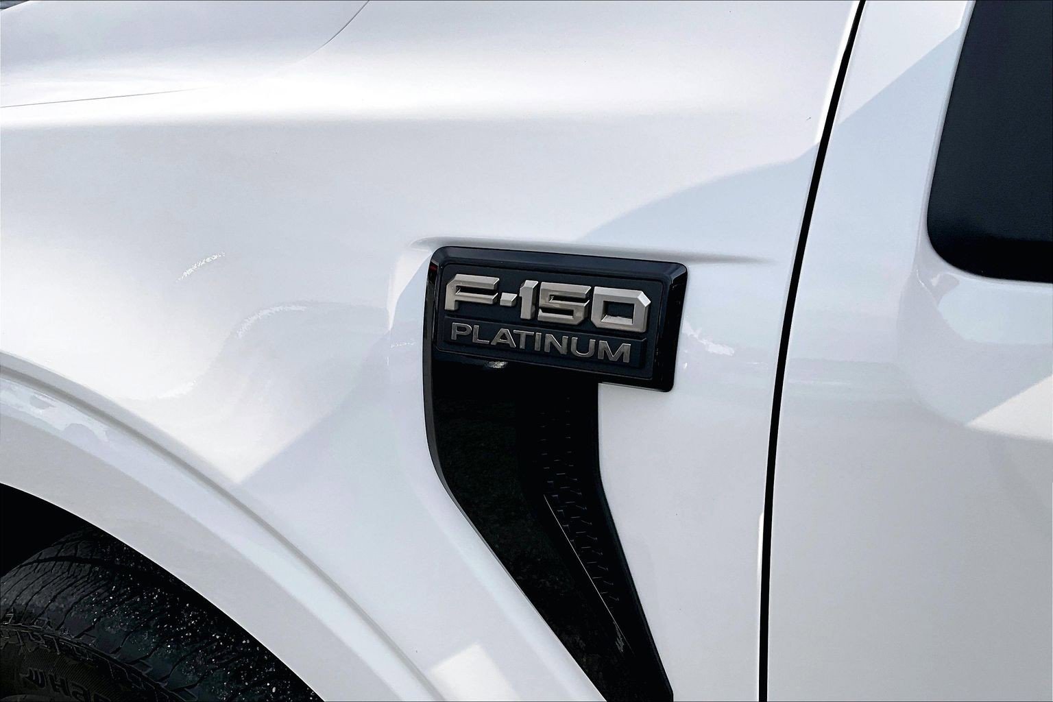 Certified 2025 Ford F150 Platinum w/ Equipment Group 702A High AWD/4WD image 8