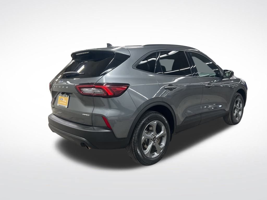 Certified 2025 Ford Escape ST-Line image 3