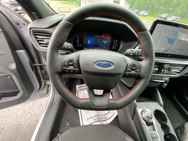 Certified 2023 Ford Escape ST-Line w/ Tech Pack #1 AWD/4WD image 14