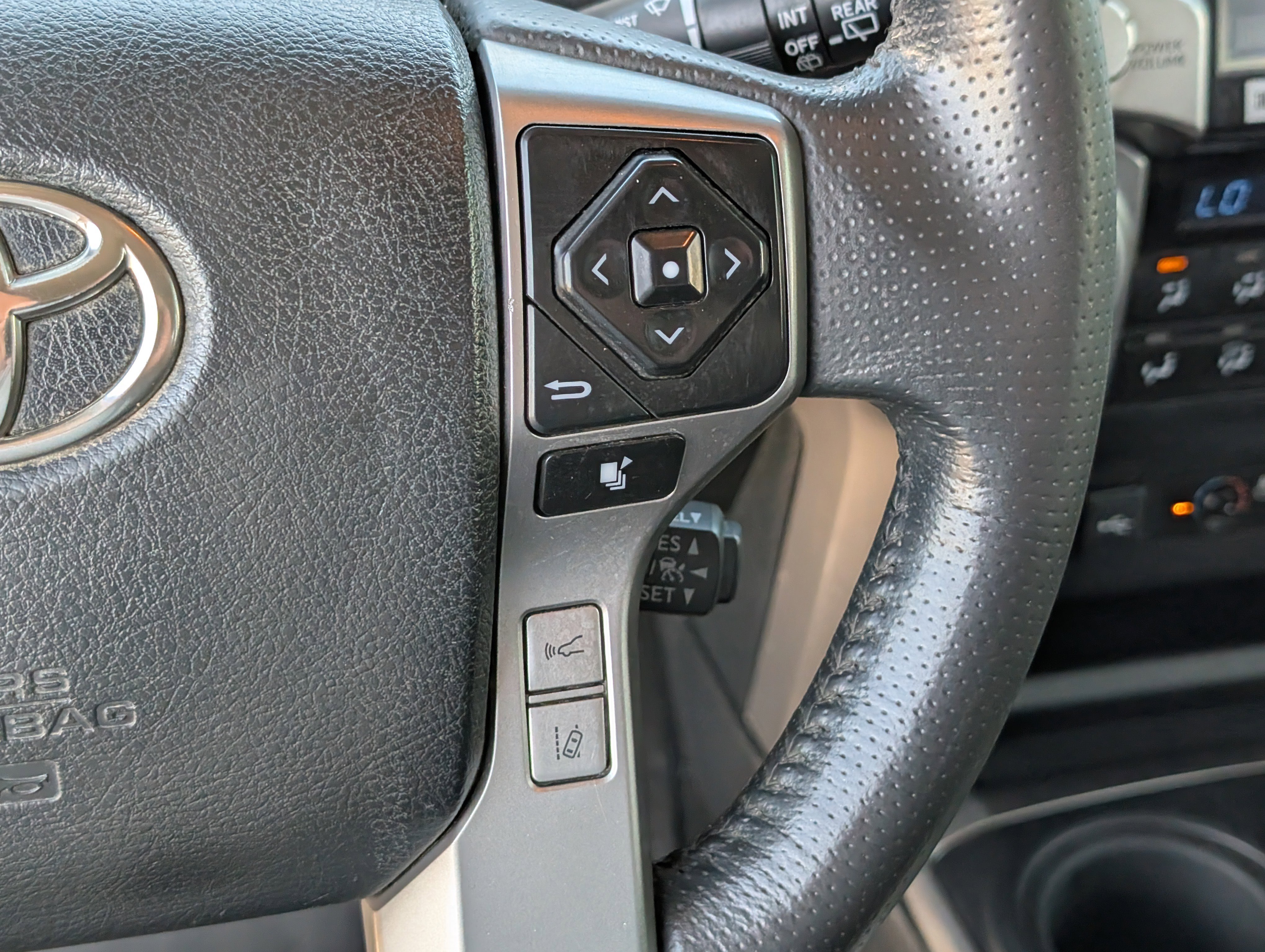 Used 2021 Toyota 4Runner Limited image 21