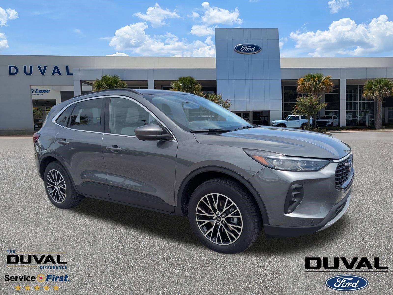 Certified 2026 Ford Escape SE w/ PHEV Premium Package FWD image 1