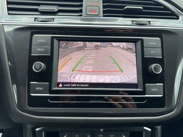 Used 2023 Volkswagen Tiguan S image 39
