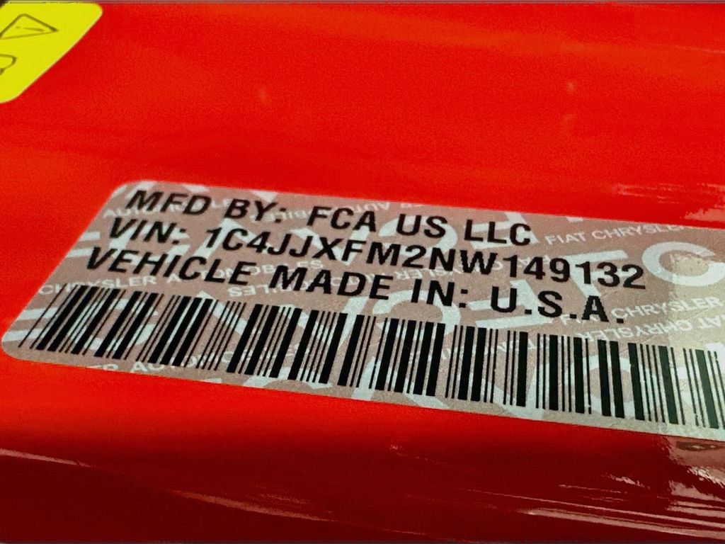 Used 2022 Jeep Wrangler Unlimited Rubicon w/ Cold Weather Group AWD/4WD image 25