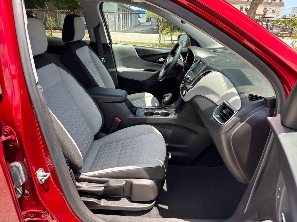 Used 2023 Chevrolet Equinox LT FWD image 25