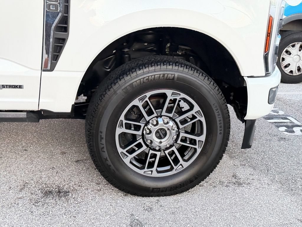 Certified 2024 Ford F250 Limited w/ FX4 Off-Road Package AWD/4WD image 9