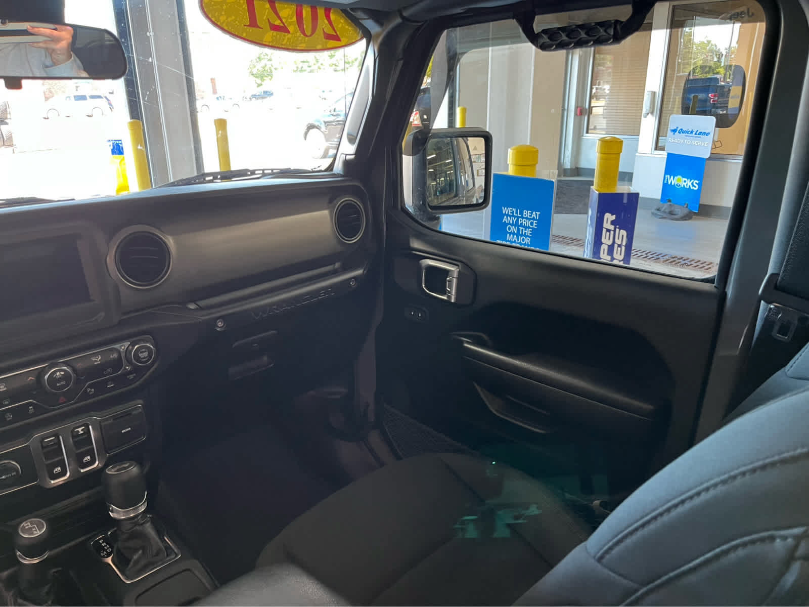 Used 2021 Jeep Wrangler Sport AWD/4WD image 13
