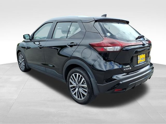 Used 2023 Nissan Kicks SV FWD image 8