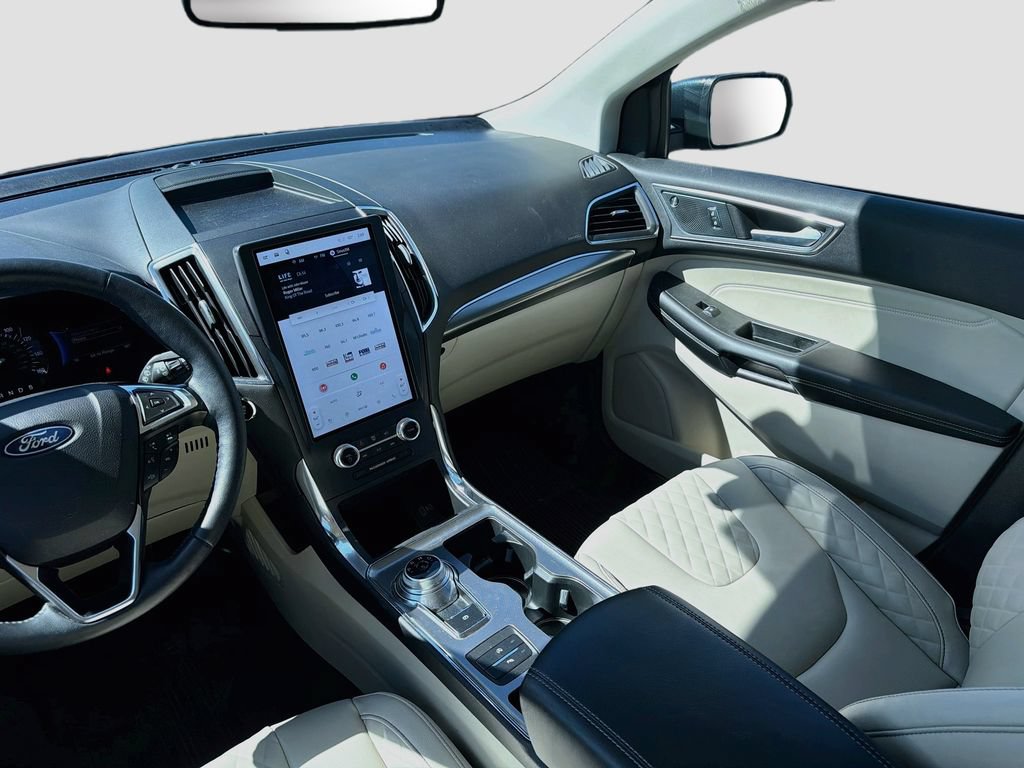 Certified 2024 Ford Edge Titanium AWD/4WD image 25