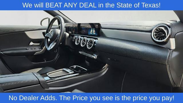 Used 2025 Mercedes-Benz CLA 250 image 31