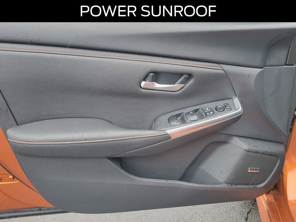 Used 2025 Nissan Sentra SR w/ SR Premium Package image 18