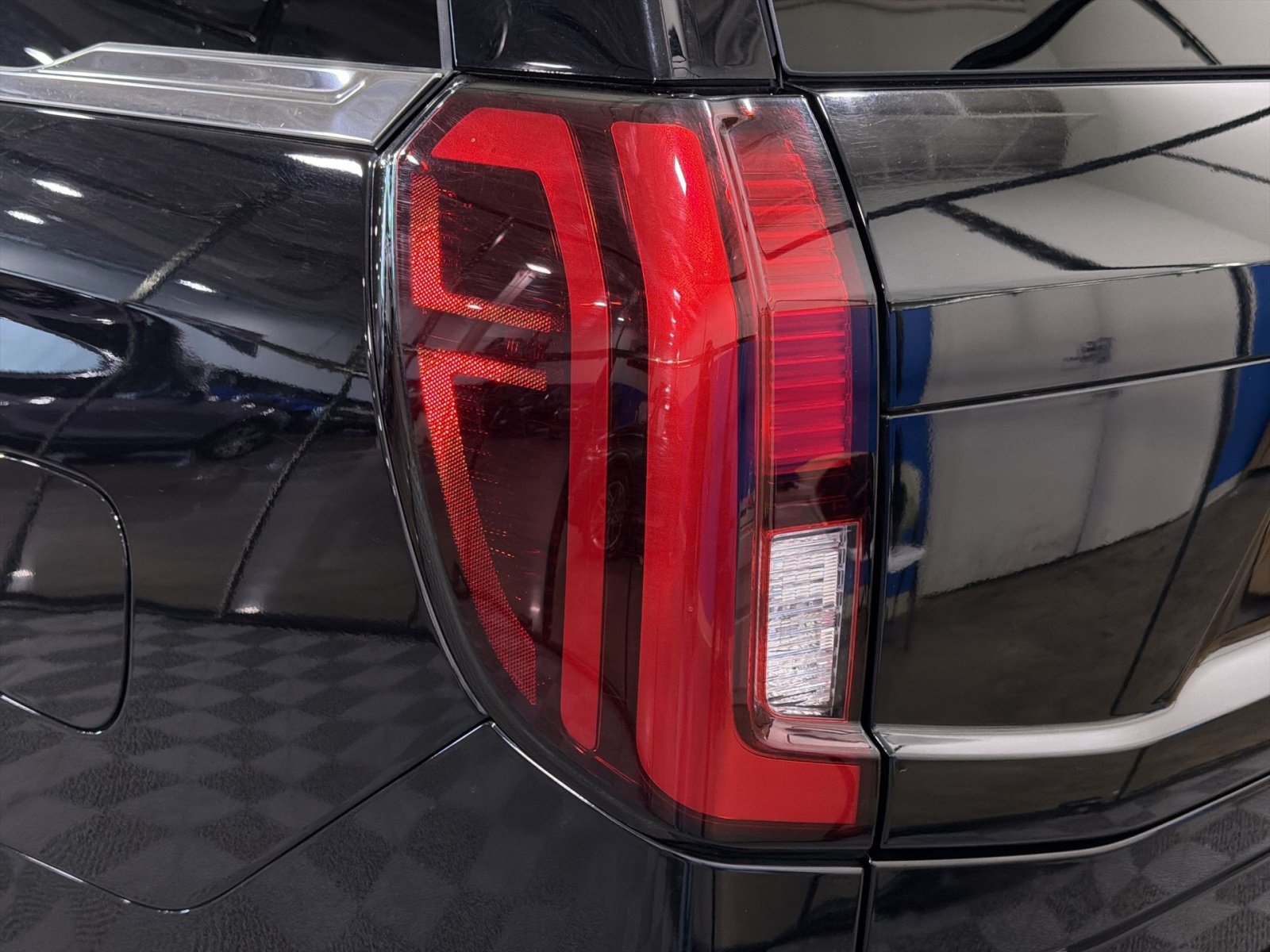 Certified 2025 Ford Expedition Active AWD/4WD image 16