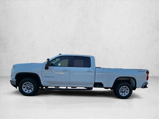 Used 2025 Chevrolet Silverado 2500 LT w/ Convenience Package AWD/4WD image 9