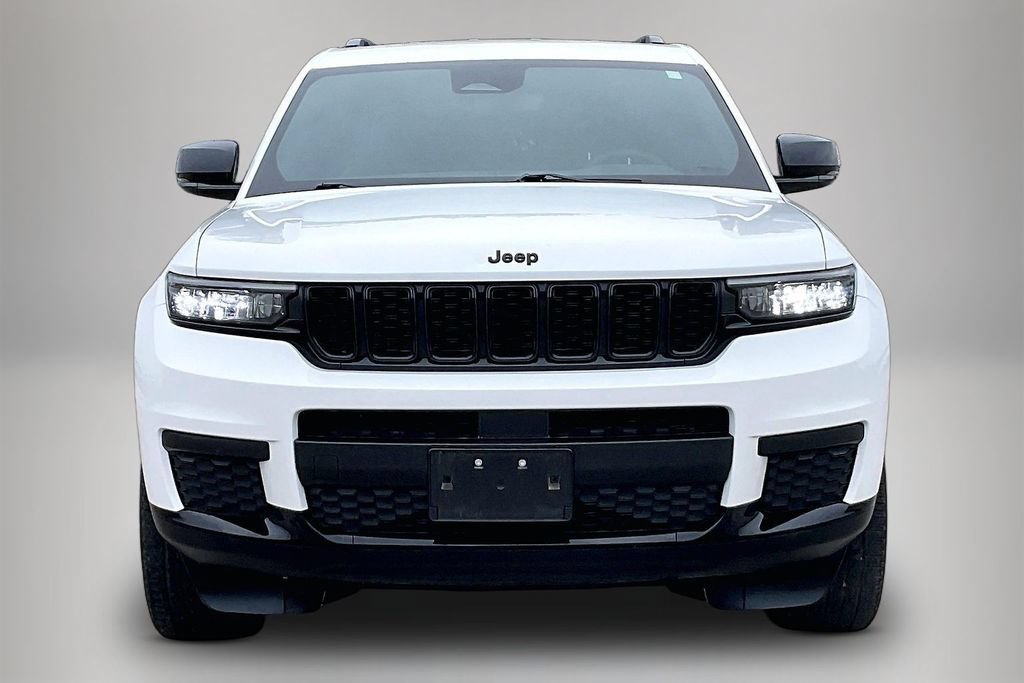 Used 2023 Jeep Grand Cherokee L Laredo AWD/4WD image 3