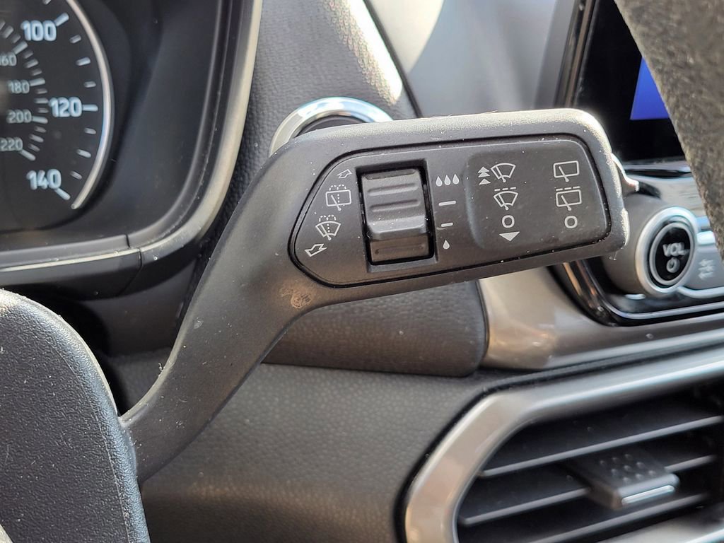 Certified 2021 Ford EcoSport SE image 29