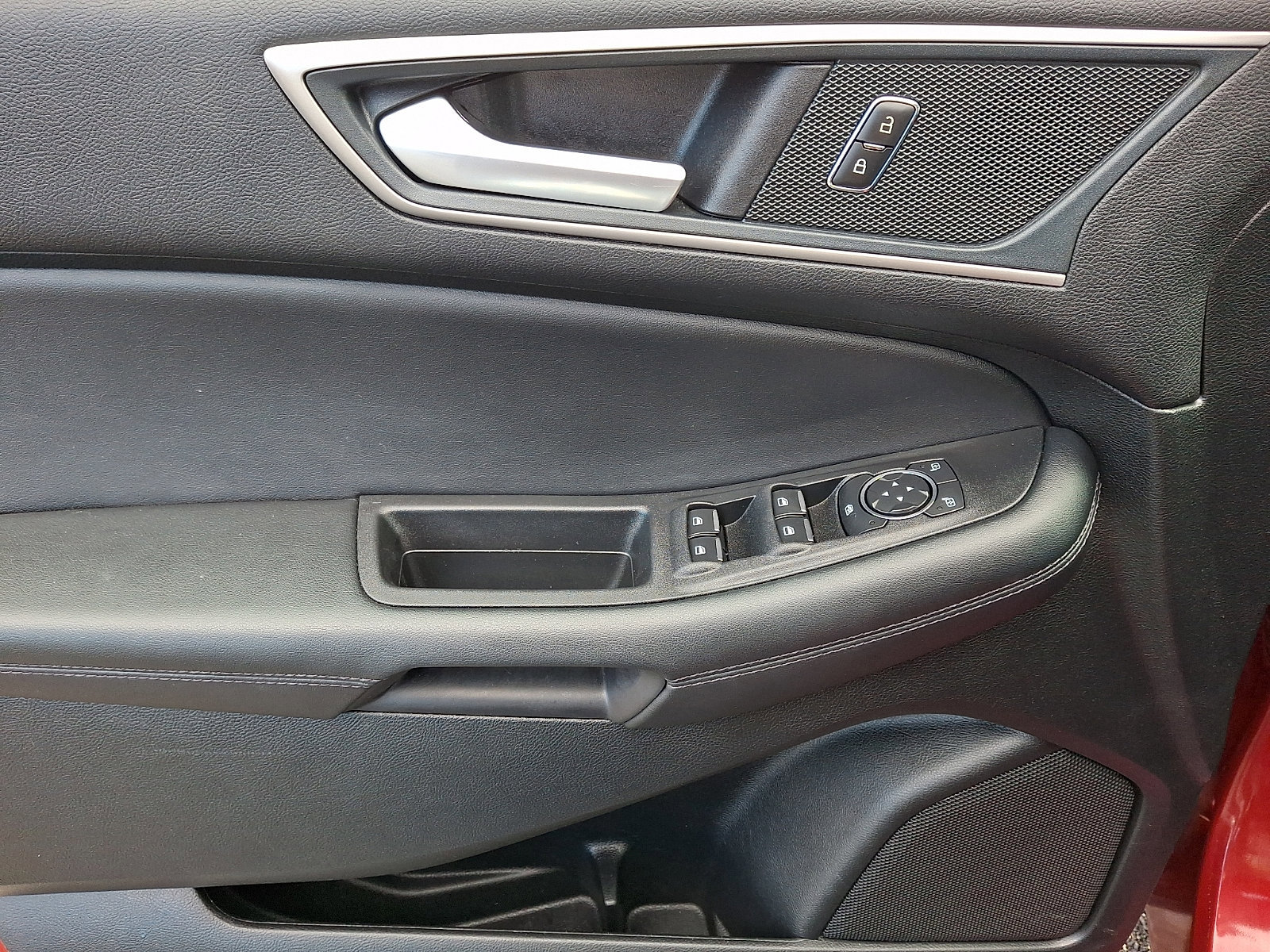 Certified 2024 Ford Edge SEL w/ Convenience Package image 12