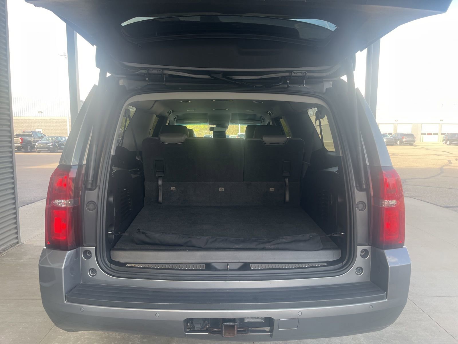 Used 2019 Chevrolet Suburban LT AWD/4WD image 6