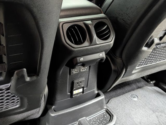 Used 2023 Jeep Wrangler Unlimited Rubicon 392 w/ Xtreme Recon 35" Tire Package AWD/4WD image 17
