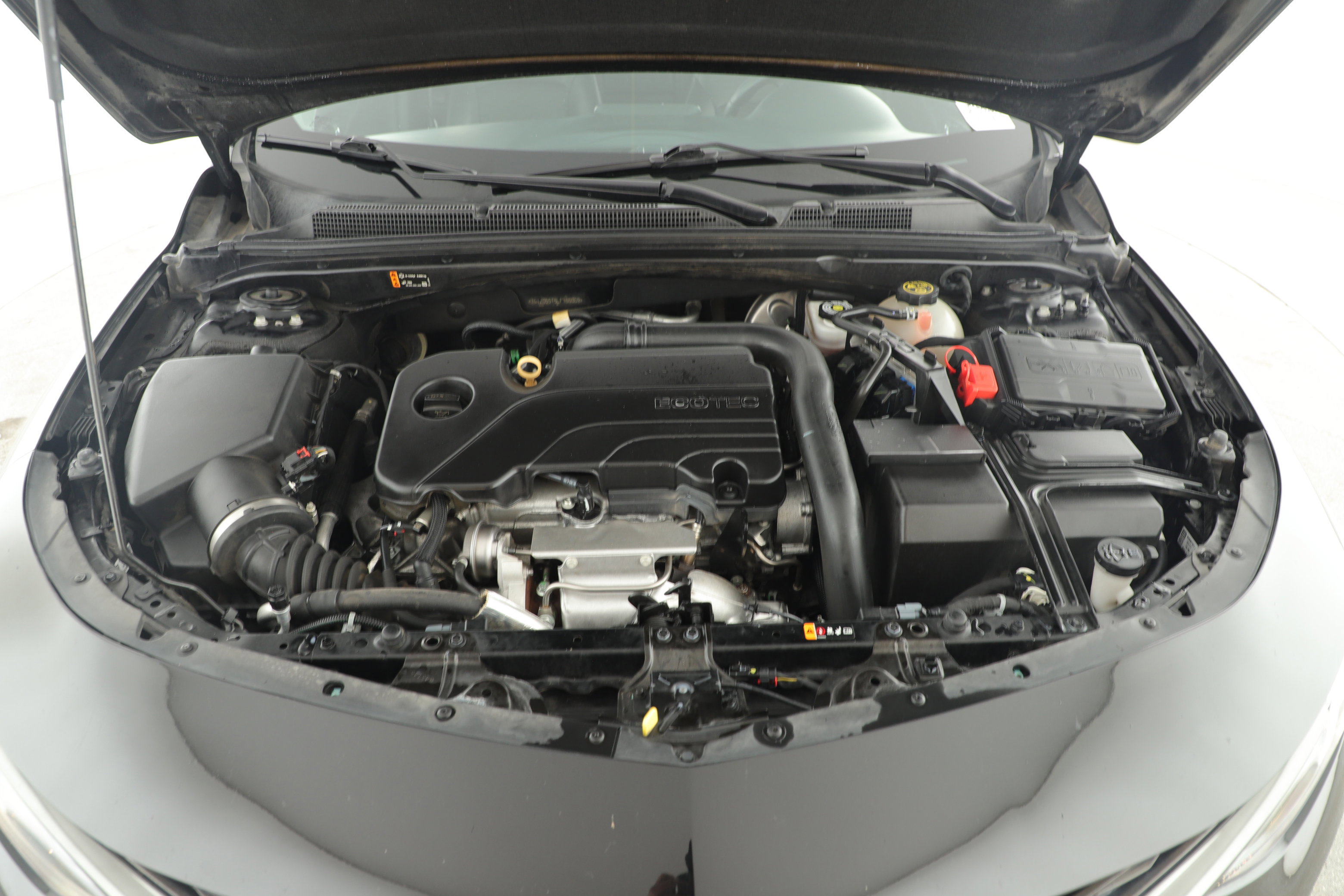 Used 2020 Chevrolet Malibu LT w/ Leather Package image 6