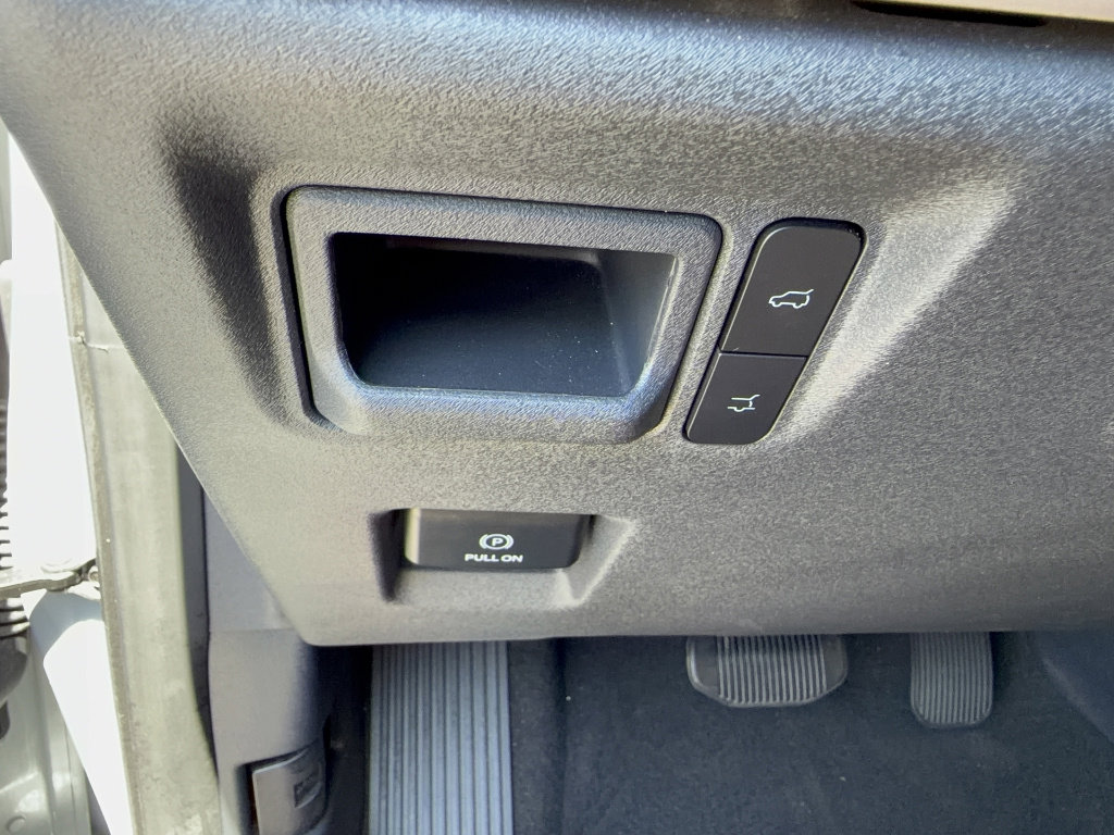 Certified 2025 Ford Expedition Active image 35