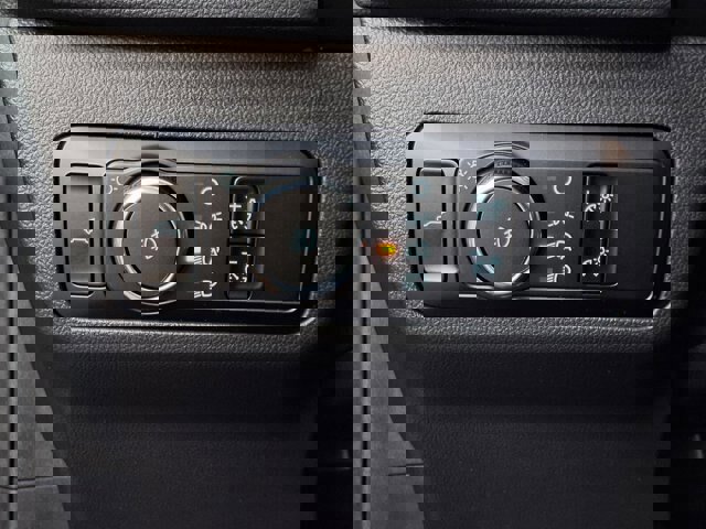 Certified 2024 Ford Escape Platinum image 20