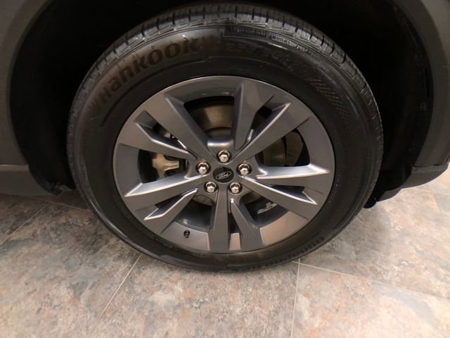 Certified 2023 Ford Explorer XLT w/ Equipment Group 202A image 9