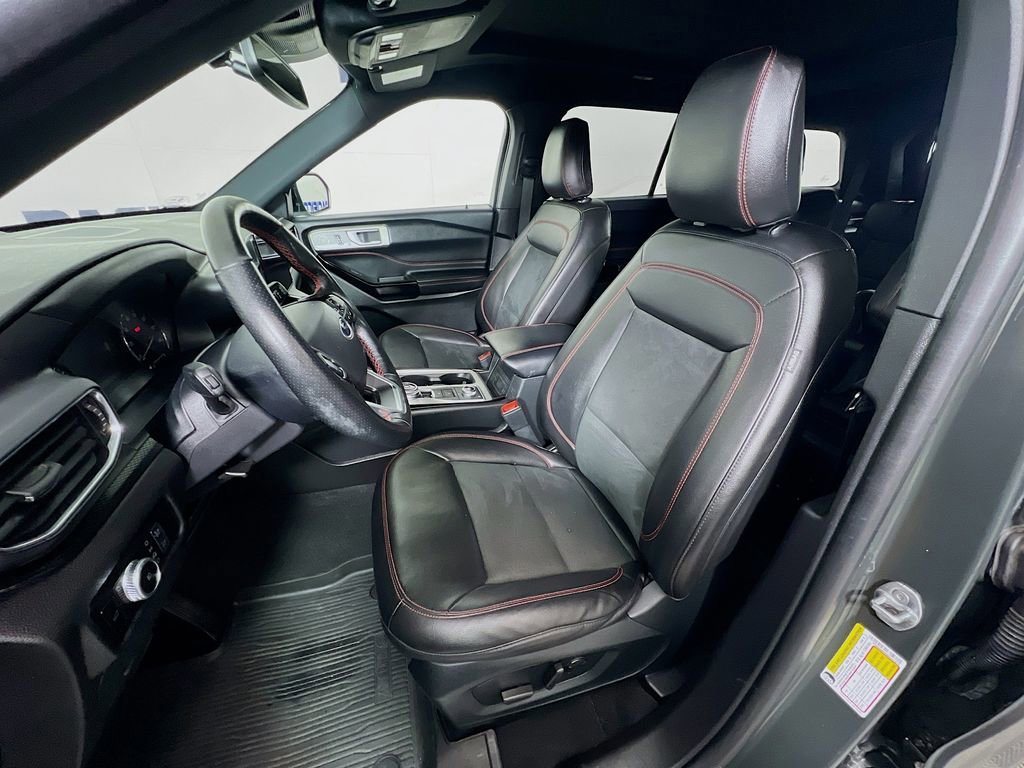 Certified 2022 Ford Explorer ST-Line w/ Class IV Trailer Tow Package image 13