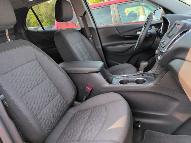 Used 2020 Chevrolet Equinox LT w/ Driver Convenience Package AWD/4WD image 15