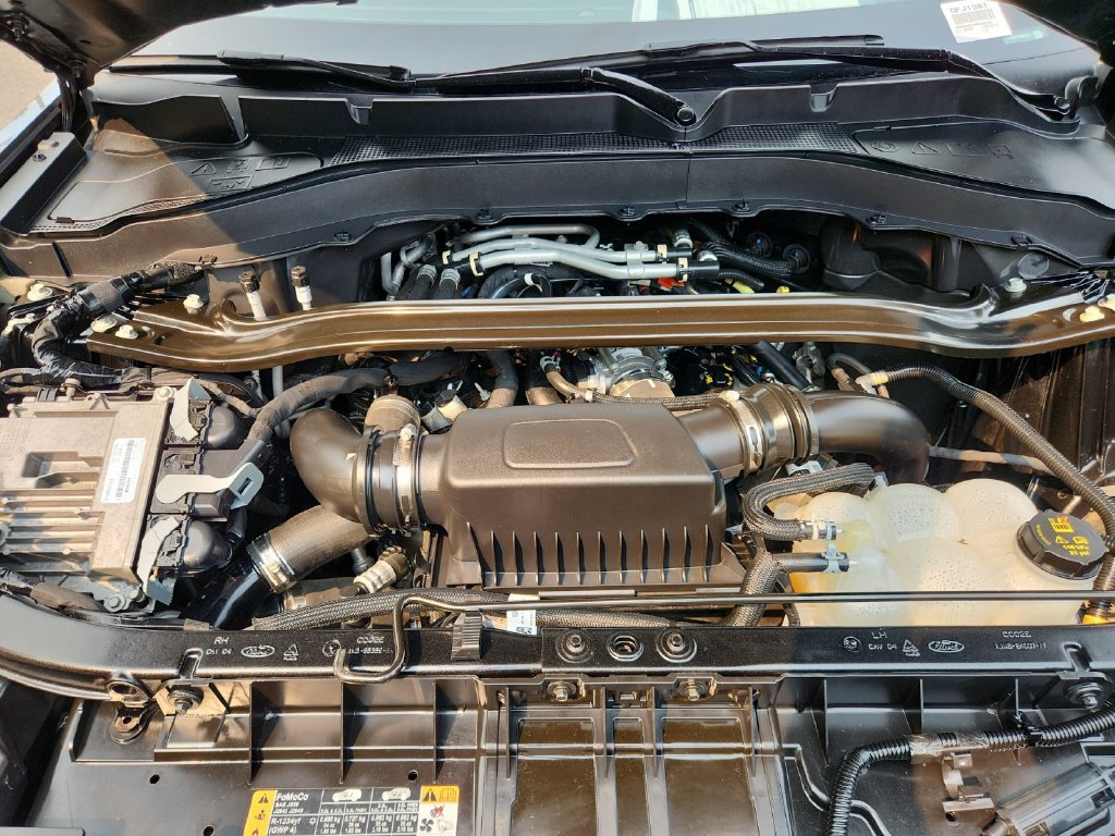 Certified 2022 Ford Explorer ST AWD/4WD image 24