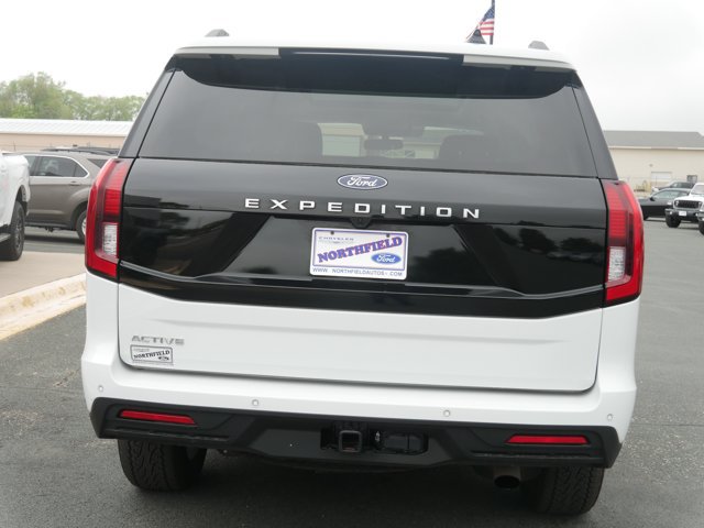 Certified 2025 Ford Expedition Active AWD/4WD image 7