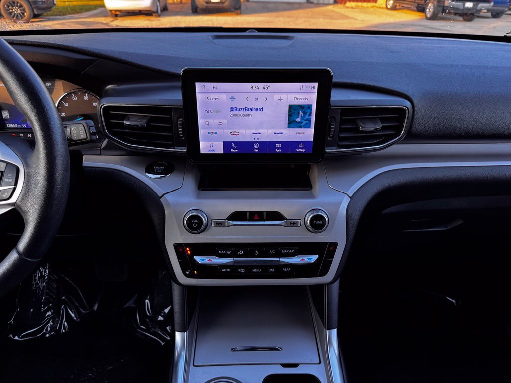 Certified 2023 Ford Explorer XLT w/ Equipment Group 202A AWD/4WD image 2