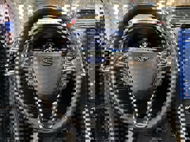 Certified 2022 Ford Edge SEL w/ Convenience Package image 6