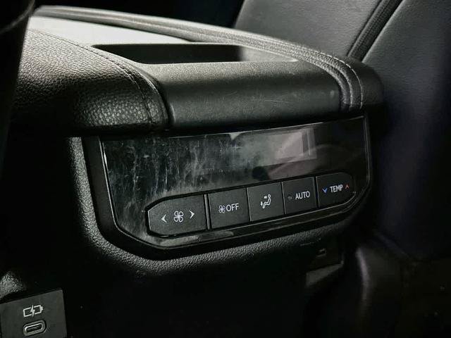 Used 2024 Toyota Grand Highlander AWD image 13