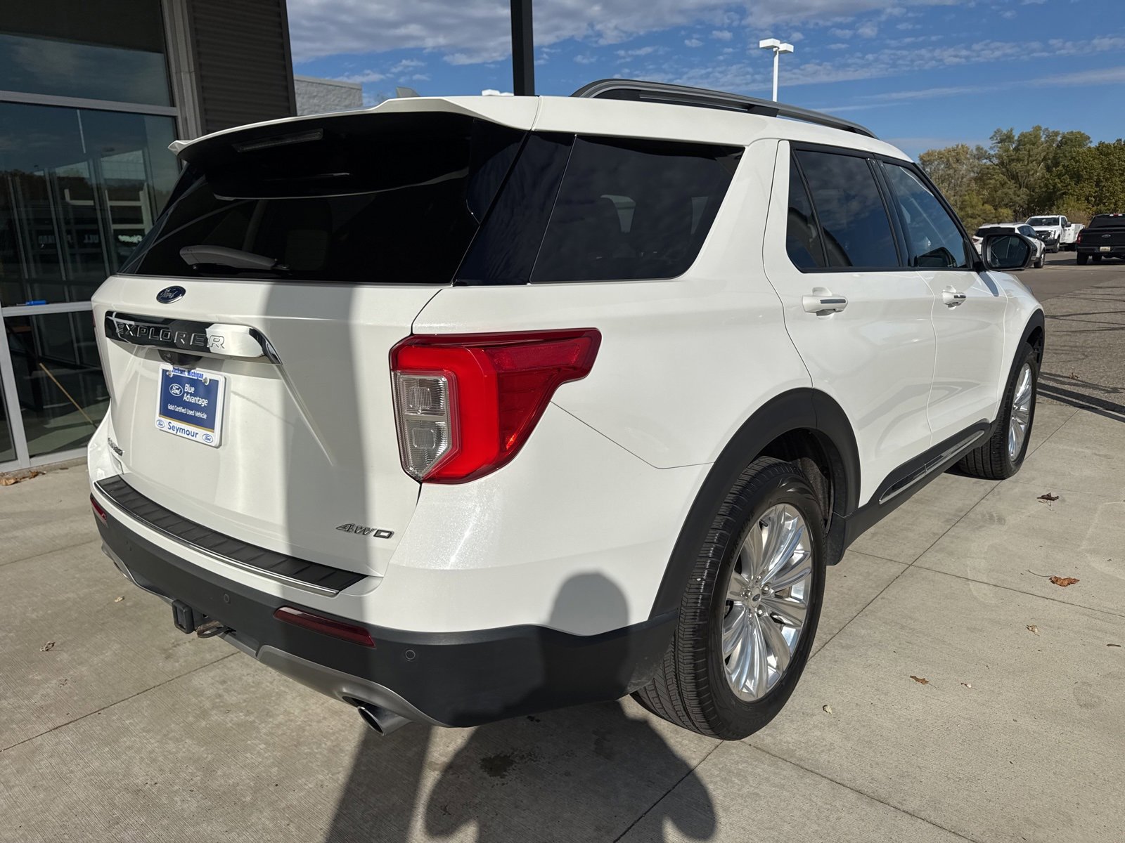 Certified 2022 Ford Explorer Limited w/ Limited Technology Package image 5