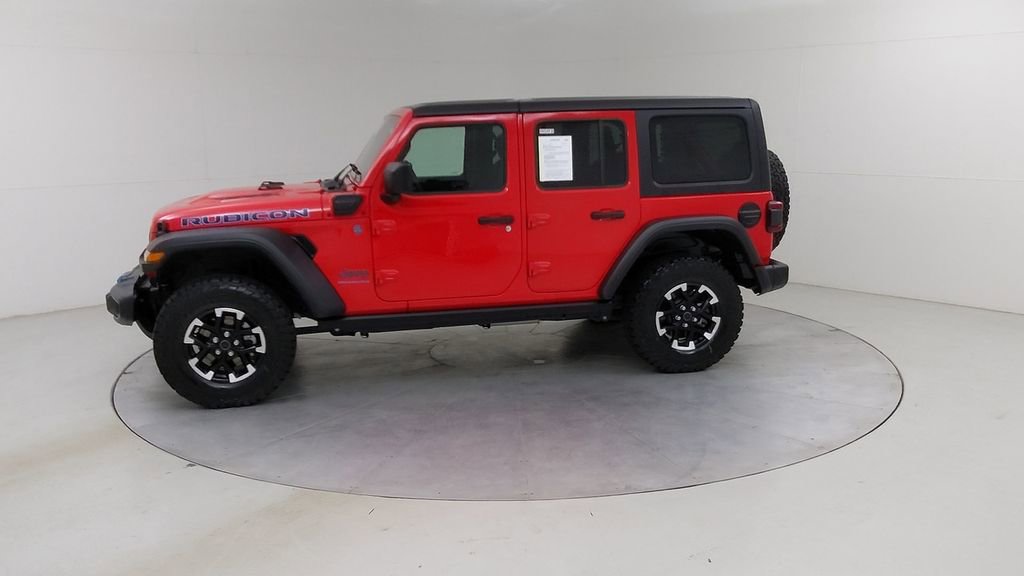 Used 2025 Jeep Wrangler Unlimited Rubicon 4xe w/ Convenience Group AWD/4WD image 18