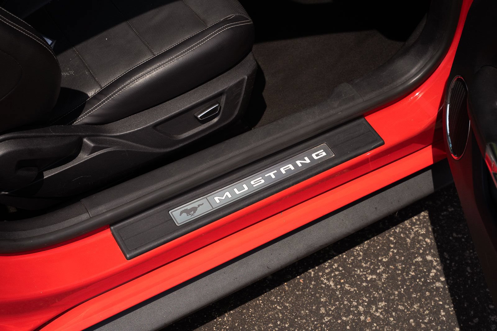 Certified 2018 Ford Mustang GT Premium RWD image 20