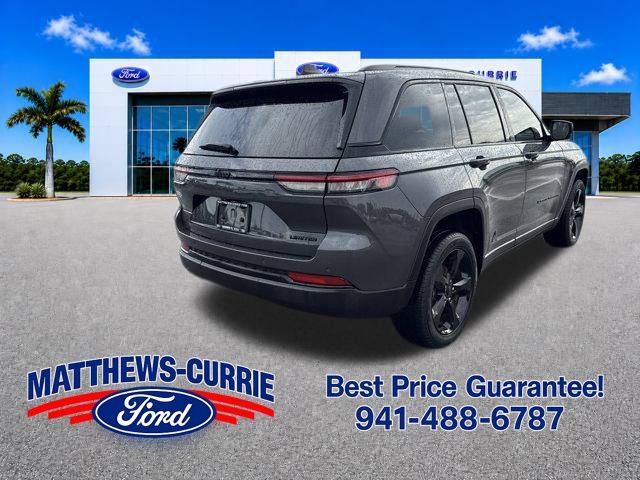 Used 2024 Jeep Grand Cherokee Limited w/ Black Appearance Package RWD image 4